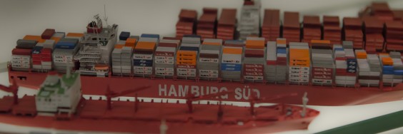 Modelle der Reederei Hamburg Süd sind auch auf Deck 9 im Maritimen Museum bei den Modellen im Maßstab 1:1250 zu sehen. 