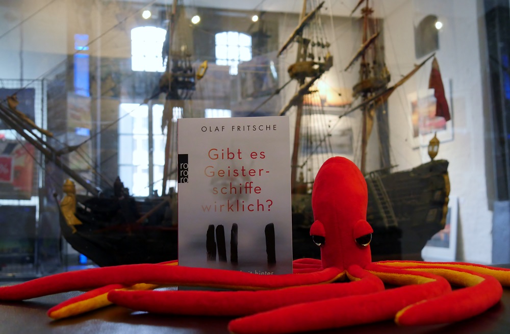 Meeres-Mythen, Olaf Fritsche, Riesen-Kraken, Geisterschiffe, Monsterwellen, Lesung, Fachbuchhandlung WEDE, Internationales Maritimes Museum Hamburg,