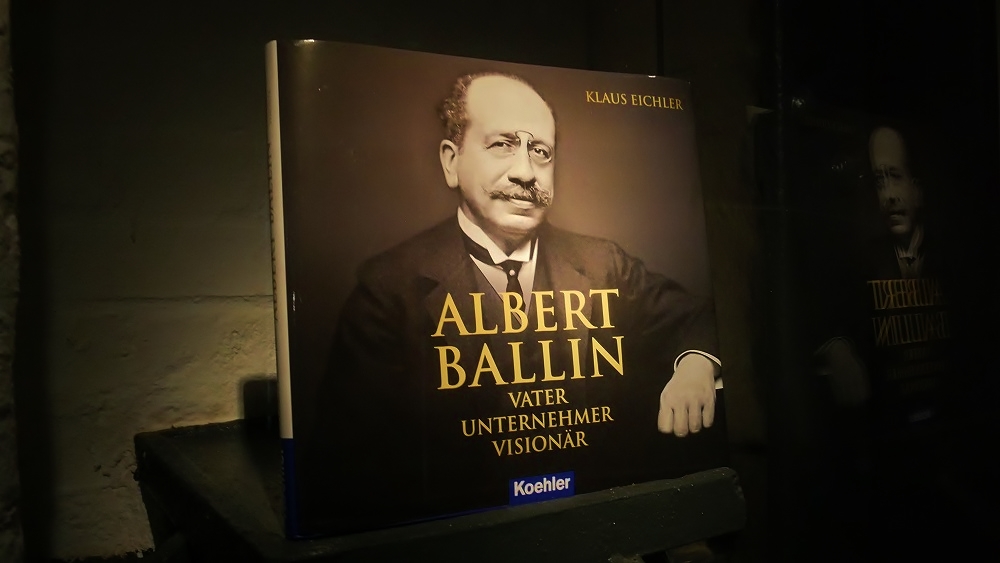 WEDE Fachbuchhandlung Lesung Albert Ballin Klaus Eichler Sonderausstellung Internationales Maritimes Museum Hamburg HAPAG Geschichte Schifffahrt Seefahrt Ocean Liner Koehlers Verlagsgesellschaft Event Veranstaltung Plakat Ausstellung Geschichte  