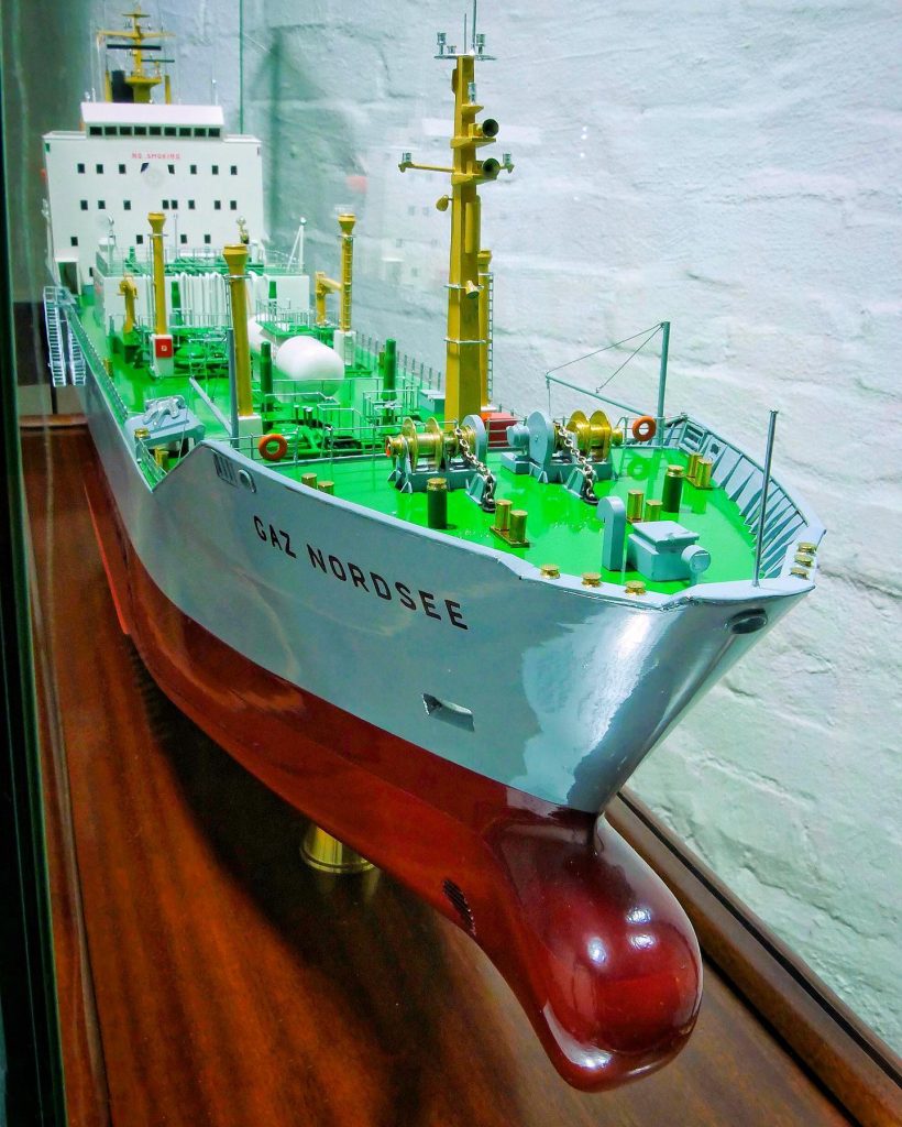 LPG tanker Gaz Nordsee. Her magnificent 1:100 scale yard model is the work of Christel Stührmann. This one belongs to a collection of ship models from the Detjen shipping company that was generously given as a permanent loan to the museum by Mareike Janssen. They are displayed on deck 9 of the museum.
