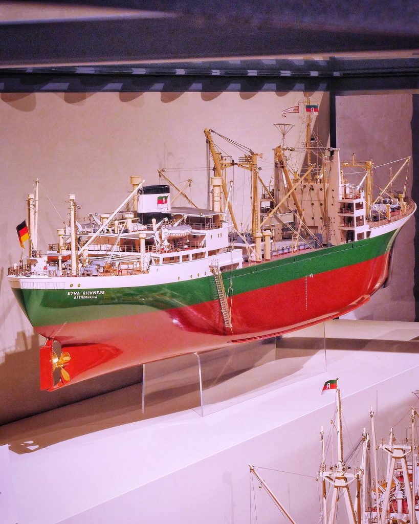 General cargo ship Etha Rickmers. Her yard model was masterfully built by the Christel Stührmann workshop in a scale of 1:100. It entered the Peter Tamm collection in the mid 1980s and has been part of our exhibition on the modern merchant navy on deck 6 since the opening of the museum.