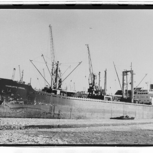 Großes Frachtschiff 
