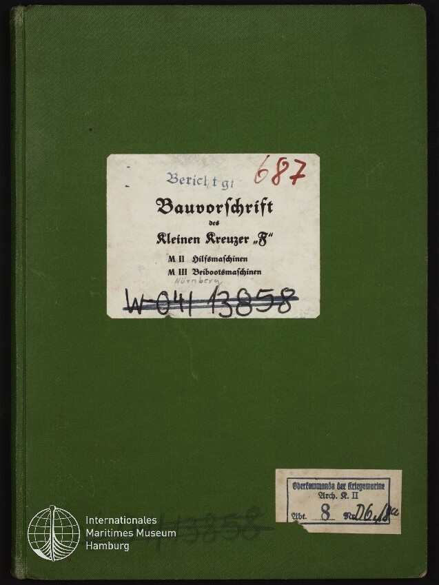 Grüner Hardcover-Einband mit mittig aufgeklebtem weißen Etikett in Frakturschrift 