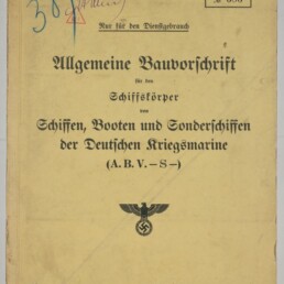 Gelblich-beiger Umschlag einer Dienstvorschrift mit dem Titel 
