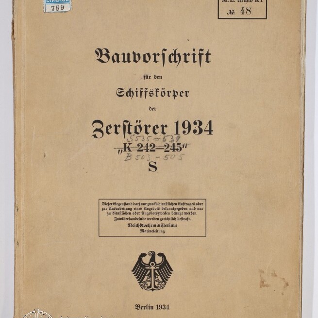 Beiges, leicht abgenutztes Titelblatt eines technischen Hefts in schwarzer Frakturschrift mit der Überschrift 
