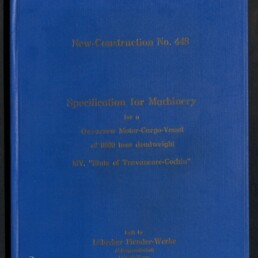 Blaues Leinen-Einbandbuch, mittig mit goldgeprägter Titelschrift (u. a. 