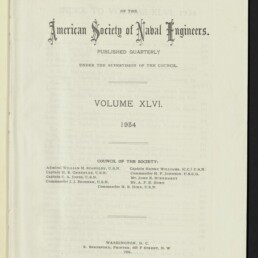 Titelseite des Journals der American Society of Naval Engineers, Volume XLVI (1934), mit gedrucktem Titel und Council-Auflistung, lila Stempel »BLOHM & VOSS HAMBURG« oben rechts, handschriftlichen Notizen oben und dem Logo des Internationalen Maritimen Museums Hamburg unten links.