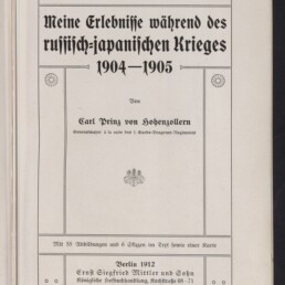 Titelseite eines Buchs mit schwarzer Frakturschrift: 