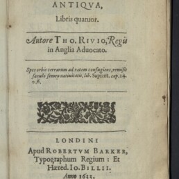 Titelseite einer stark gealterten lateinischen Buchausgabe (Anno 1633) mit dem Titel 