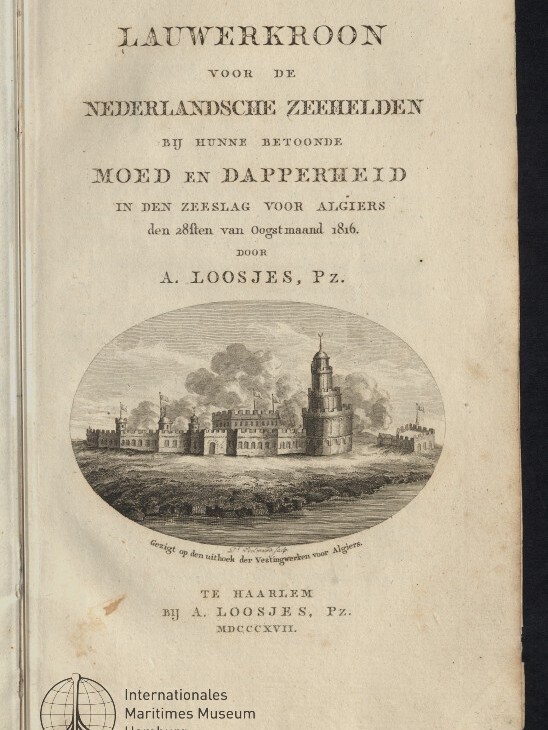 Titelblatt einer niederländischen Schrift mit Ovalstich einer befestigten Hafenstadt (Turm, Rauch) und kurzem Titeltext.