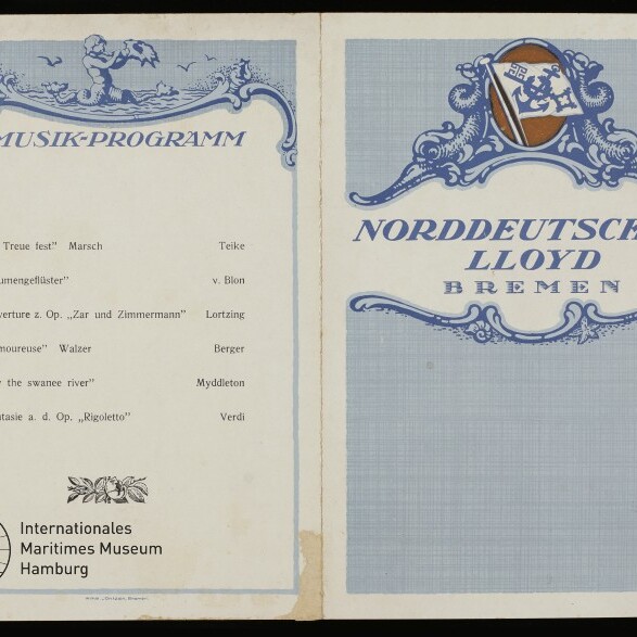 Doppelseitiges blaues Programm mit Musik-Programm links und dekorativem Norddeutscher Lloyd Bremen-Titel rechts, Museumslogo unten links.