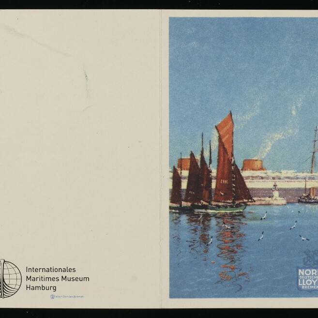 Postkarte: rote Segelschiffe im Hafen mit Wasserspiegelung, Möwen und Logos des Maritimen Museums sowie Norddeutscher Lloyd.