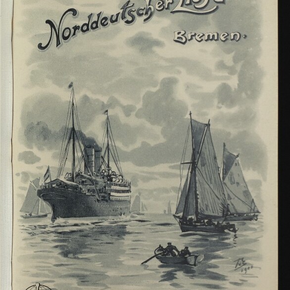 Dampfschiff Norddeutscher Lloyd Bremen mit Segelbooten und Ruderboot unter bewölktem Himmel.