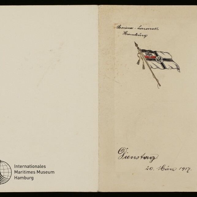 Offene Karte mit handschriftlichem Vermerk Marine-Lazareth Hamburg, kleiner Zeichnung einer Marineflagge, Datum 20. März 1917 und Museumssignet links.